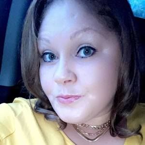 Meet your Posher, Julissa